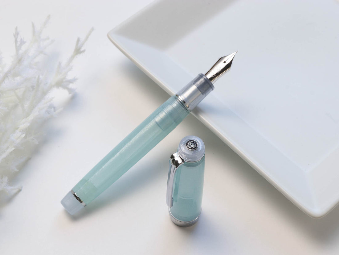 Frozen Sake Fountain Pen - Wancherpen International