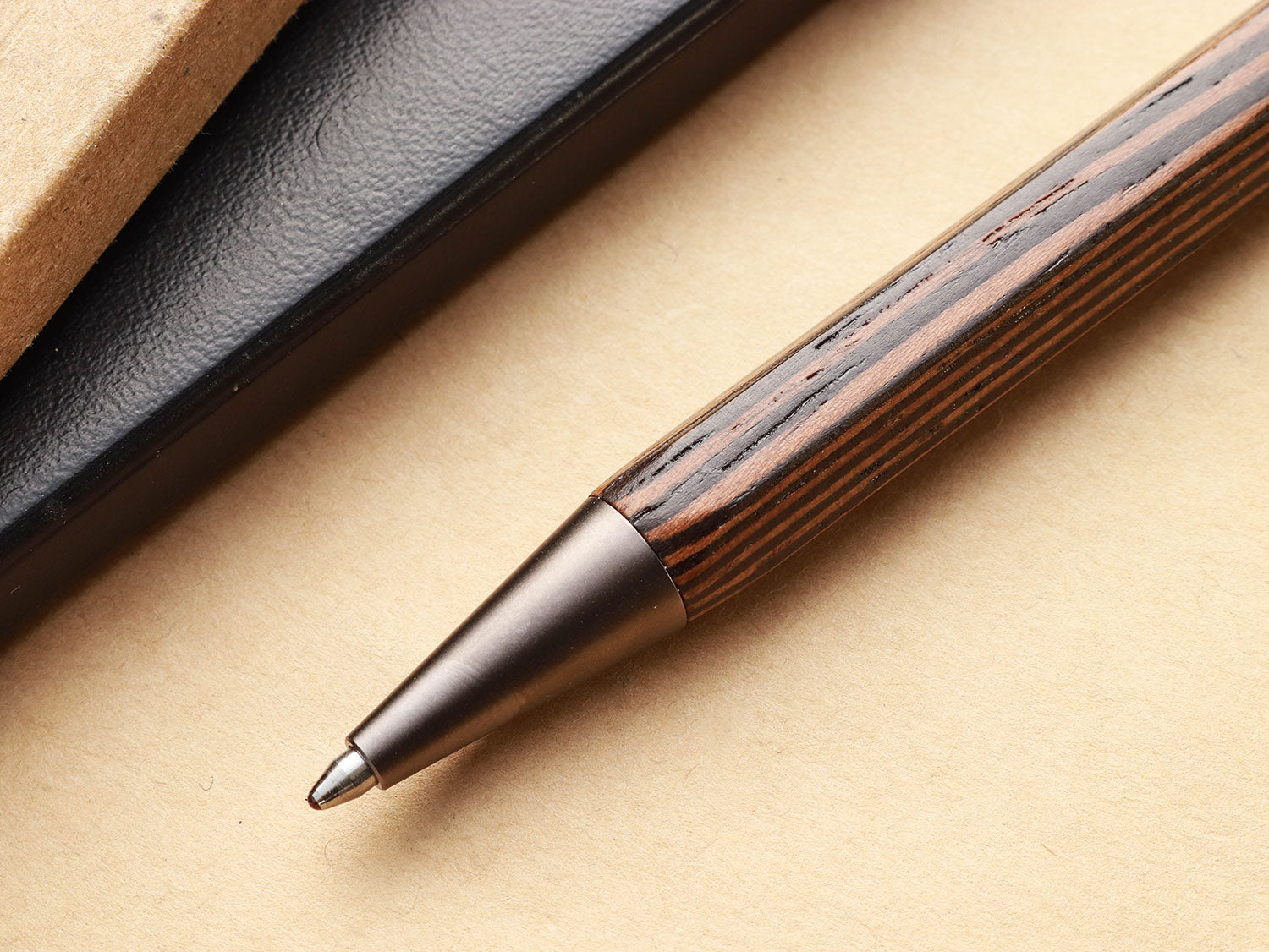 Meiboku Hexagonal Golden Sandalwood - Wancherpen International