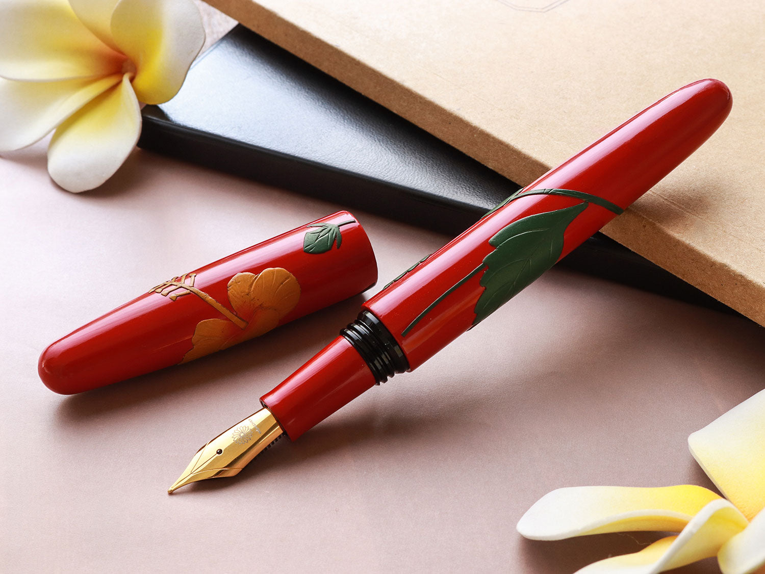 Dream Pen Tsuikin Hibiscus - Urushi Red - Wancherpen International