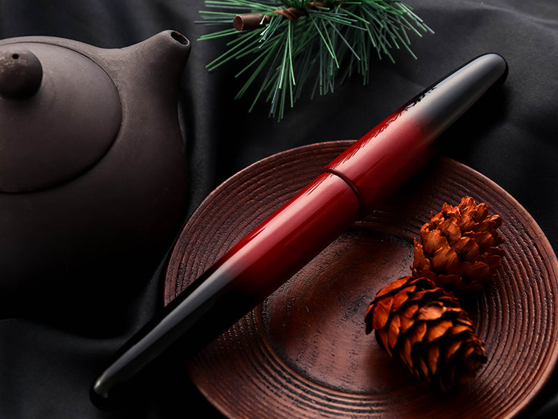 Bokashi Urushi - Lunar Eclipse Fountain Pen - Wancher Pen