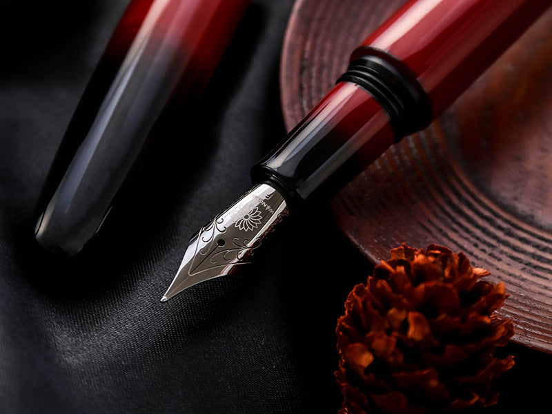 Bokashi Urushi - Lunar Eclipse Fountain Pen - Wancher Pen