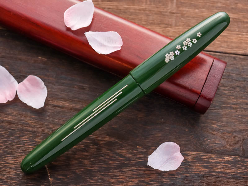 Zogan 桜の川 Sakura River - Urushi Green Fountain Pen - Wancher Pen