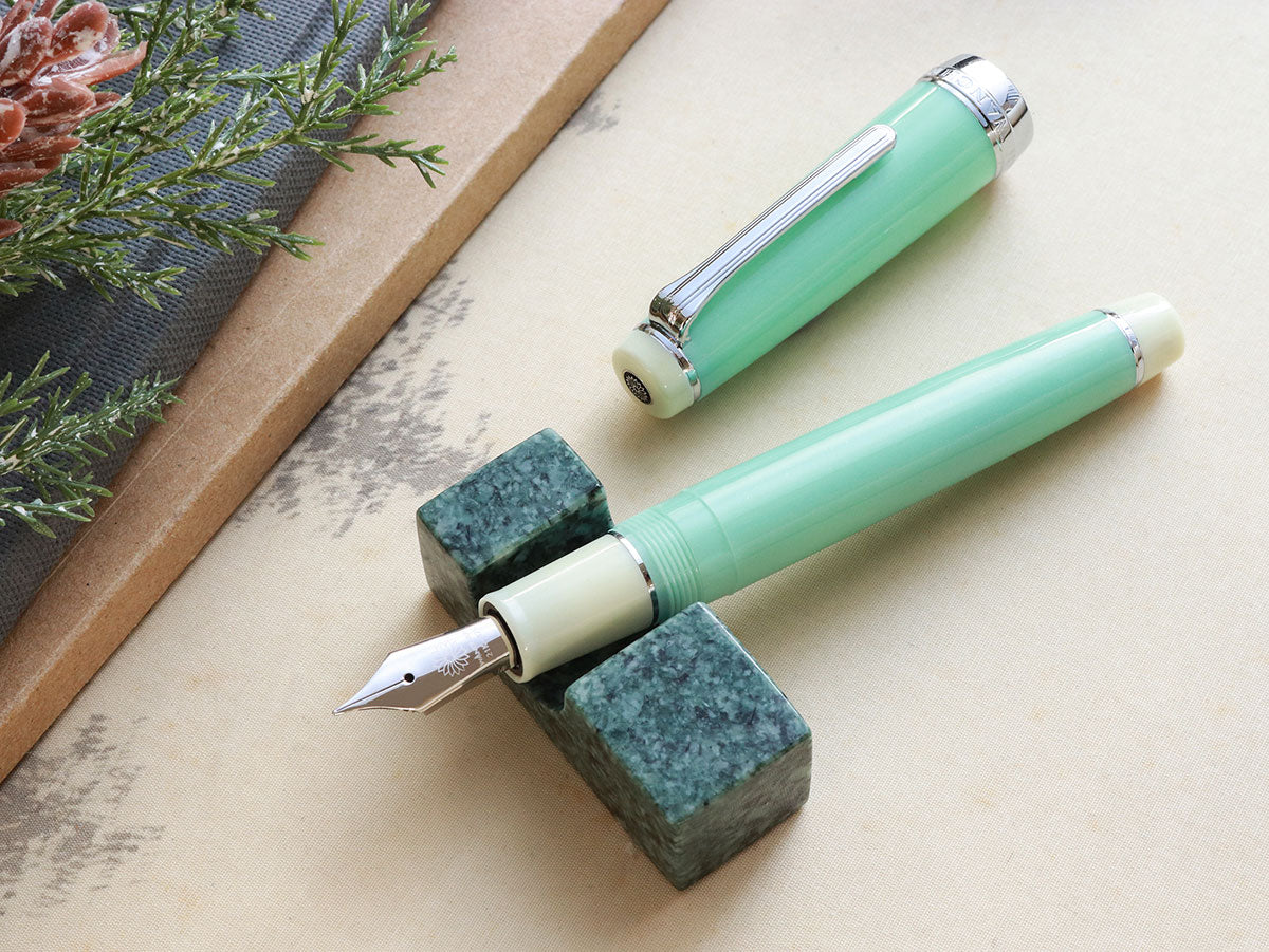 Jade Fountain Pen - Wancherpen International