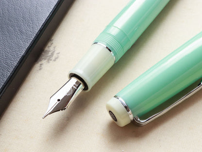 Jade Fountain Pen - Wancherpen International