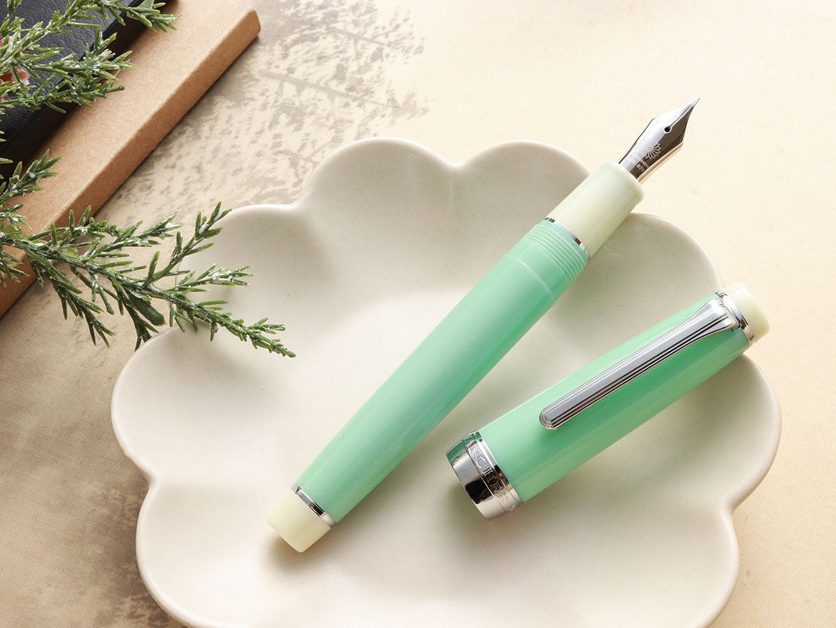 Jade Fountain Pen - Wancherpen International