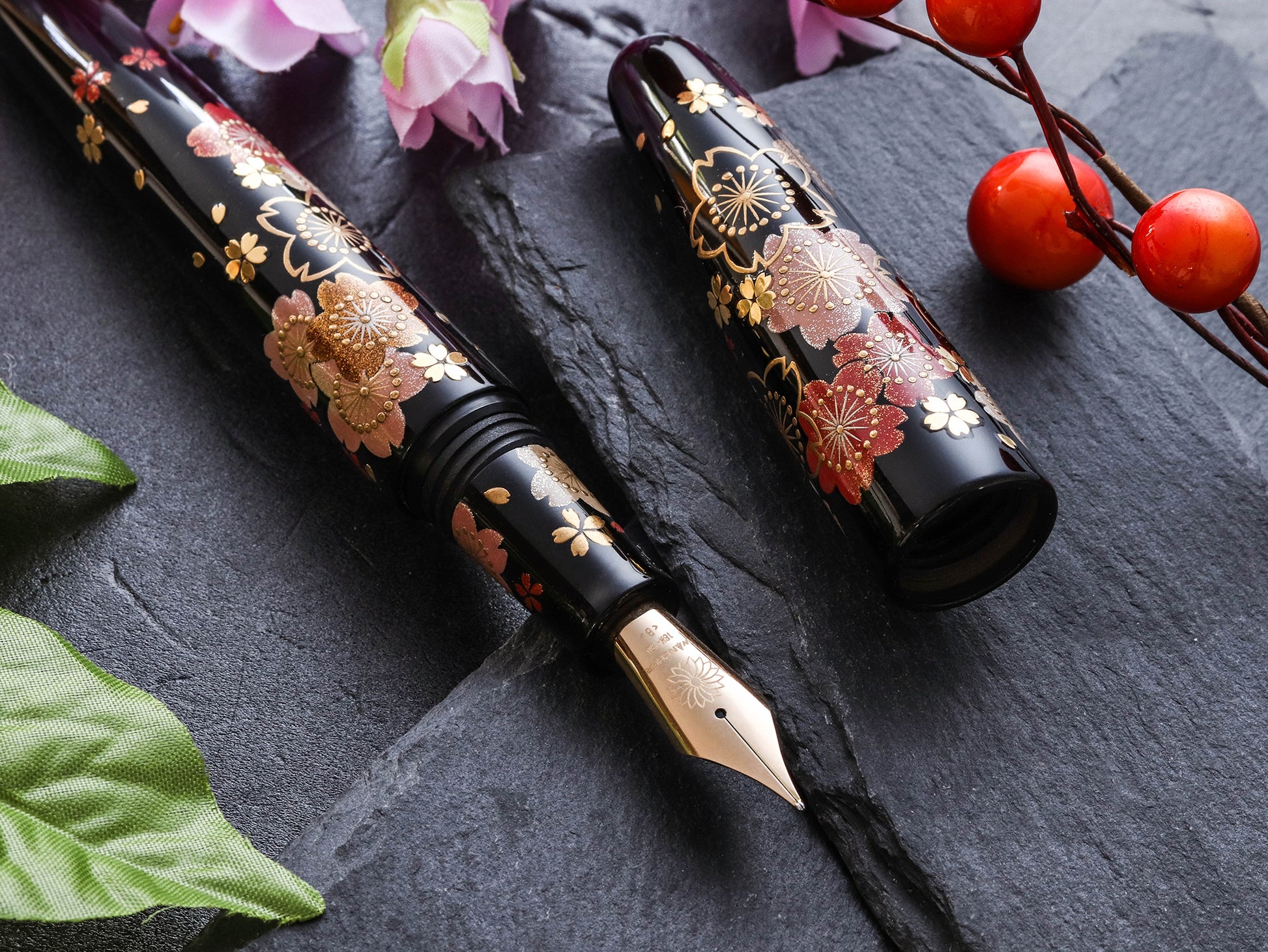 True Maki-e - 桜 - Sakura Fountain Pen - Wancher Pen