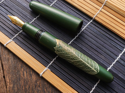 Kiei Urushi - Holly Olive Green - Wancherpen International